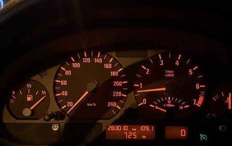 BMW 3 серия, 2004 год, 730 000 рублей, 21 фотография