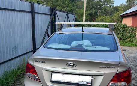 Hyundai Solaris II рестайлинг, 2011 год, 750 000 рублей, 4 фотография