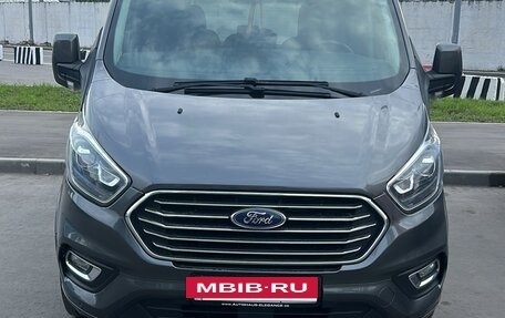 Ford Tourneo Custom I рестайлинг, 2020 год, 4 150 000 рублей, 2 фотография