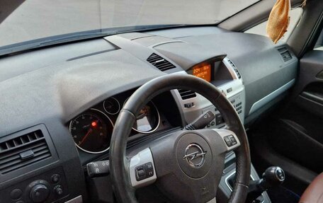 Opel Zafira B, 2012 год, 645 000 рублей, 5 фотография