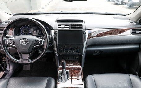 Toyota Camry, 2017 год, 2 498 000 рублей, 13 фотография