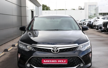 Toyota Camry, 2017 год, 2 498 000 рублей, 2 фотография
