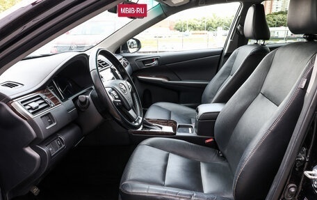 Toyota Camry, 2017 год, 2 498 000 рублей, 15 фотография