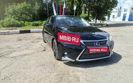 Lexus CT I рестайлинг, 2014 год, 1 750 000 рублей, 2 фотография