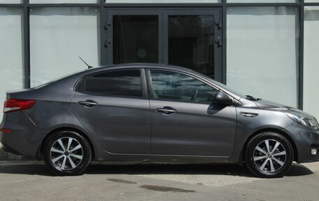 KIA Rio III рестайлинг, 2015 год, 989 000 рублей, 4 фотография