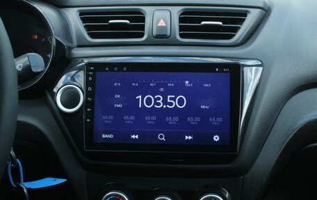KIA Rio III рестайлинг, 2015 год, 989 000 рублей, 18 фотография