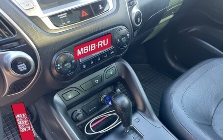 Hyundai ix35 I рестайлинг, 2011 год, 1 450 000 рублей, 18 фотография