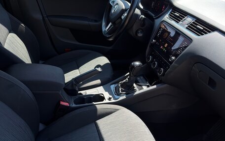 Skoda Octavia, 2019 год, 1 850 000 рублей, 22 фотография