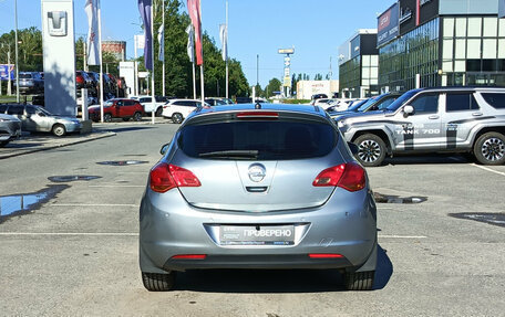Opel Astra J, 2010 год, 399 000 рублей, 6 фотография