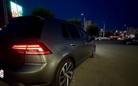 Volkswagen Golf VII, 2018 год, 1 645 000 рублей, 3 фотография