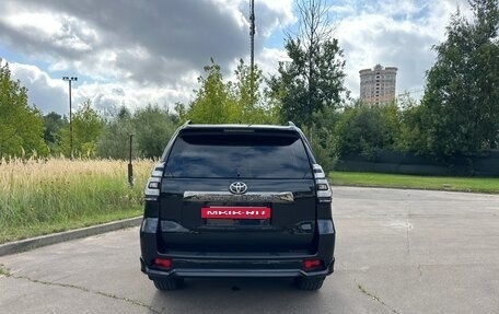 Toyota Land Cruiser Prado 150 рестайлинг 2, 2020 год, 7 000 000 рублей, 3 фотография