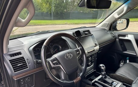 Toyota Land Cruiser Prado 150 рестайлинг 2, 2020 год, 7 000 000 рублей, 8 фотография