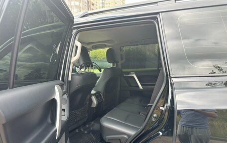 Toyota Land Cruiser Prado 150 рестайлинг 2, 2020 год, 7 000 000 рублей, 18 фотография