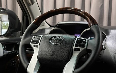Toyota Land Cruiser Prado 150 рестайлинг 2, 2010 год, 2 299 999 рублей, 13 фотография