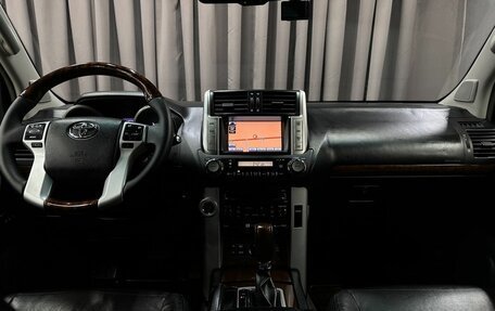 Toyota Land Cruiser Prado 150 рестайлинг 2, 2010 год, 2 299 999 рублей, 11 фотография