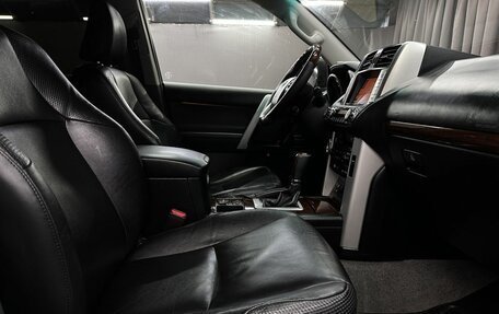 Toyota Land Cruiser Prado 150 рестайлинг 2, 2010 год, 2 299 999 рублей, 17 фотография