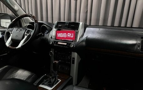 Toyota Land Cruiser Prado 150 рестайлинг 2, 2010 год, 2 299 999 рублей, 16 фотография