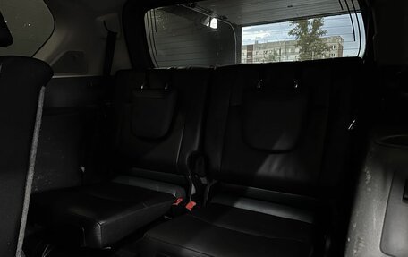 Toyota Land Cruiser Prado 150 рестайлинг 2, 2010 год, 2 299 999 рублей, 33 фотография