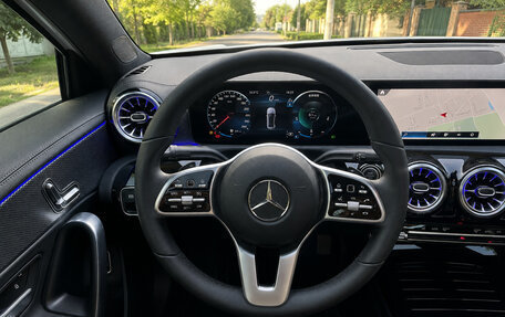 Mercedes-Benz A-Класс, 2022 год, 2 194 000 рублей, 14 фотография