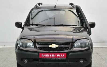 Chevrolet Niva I рестайлинг, 2017 год, 810 000 рублей, 2 фотография