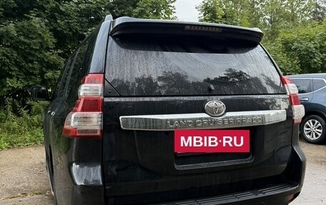 Toyota Land Cruiser Prado 150 рестайлинг 2, 2015 год, 3 350 000 рублей, 4 фотография