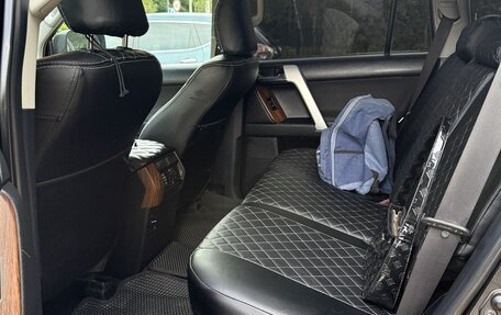 Toyota Land Cruiser Prado 150 рестайлинг 2, 2015 год, 3 350 000 рублей, 16 фотография