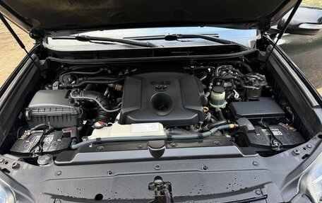 Toyota Land Cruiser Prado 150 рестайлинг 2, 2015 год, 3 350 000 рублей, 22 фотография