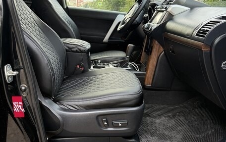 Toyota Land Cruiser Prado 150 рестайлинг 2, 2015 год, 3 350 000 рублей, 11 фотография