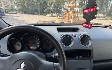 Mitsubishi Colt VI рестайлинг, 2005 год, 260 000 рублей, 13 фотография