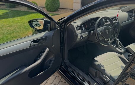 Volkswagen Jetta VI, 2013 год, 1 050 000 рублей, 15 фотография