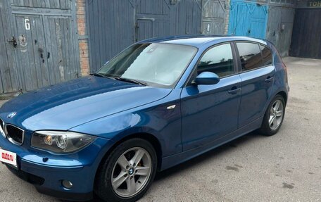 BMW 1 серия, 2004 год, 700 000 рублей, 2 фотография