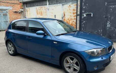 BMW 1 серия, 2004 год, 700 000 рублей, 3 фотография