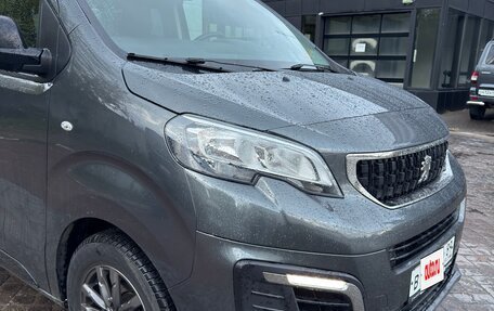Peugeot Traveller I, 2021 год, 2 600 000 рублей, 14 фотография