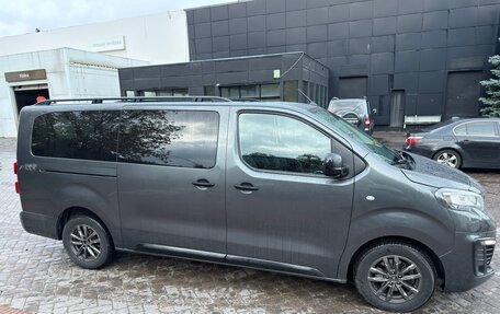 Peugeot Traveller I, 2021 год, 2 600 000 рублей, 11 фотография