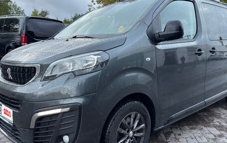Peugeot Traveller I, 2021 год, 2 600 000 рублей, 13 фотография