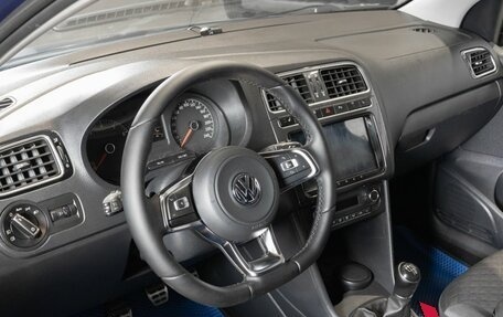 Volkswagen Polo VI (EU Market), 2018 год, 1 120 000 рублей, 5 фотография