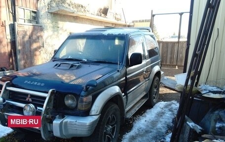 Mitsubishi Pajero III рестайлинг, 1993 год, 300 000 рублей, 2 фотография