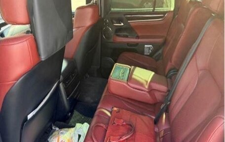 Lexus LX III, 2018 год, 8 100 000 рублей, 3 фотография