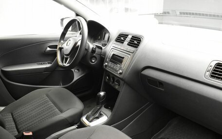 Volkswagen Polo VI (EU Market), 2016 год, 1 090 000 рублей, 7 фотография