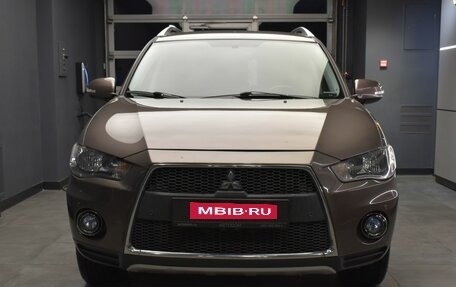 Mitsubishi Outlander III рестайлинг 3, 2010 год, 1 097 000 рублей, 2 фотография