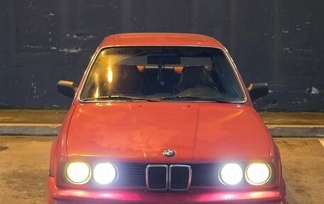 BMW 3 серия, 1985 год, 270 000 рублей, 2 фотография