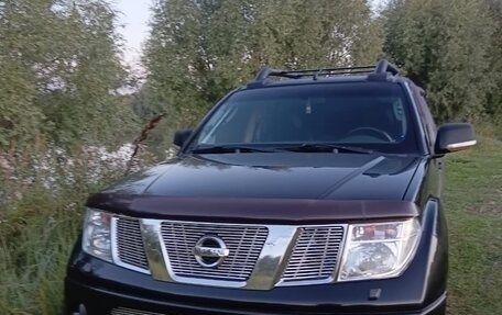 Nissan Navara (Frontier), 2008 год, 1 990 000 рублей, 24 фотография