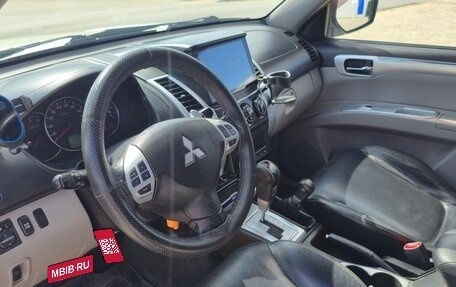 Mitsubishi Pajero Sport II рестайлинг, 2011 год, 1 790 000 рублей, 14 фотография