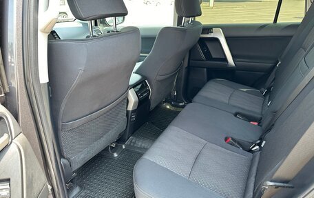 Toyota Land Cruiser Prado 150 рестайлинг 2, 2021 год, 6 250 000 рублей, 15 фотография