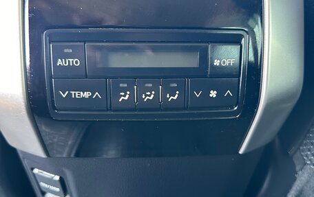 Toyota Land Cruiser Prado 150 рестайлинг 2, 2021 год, 6 250 000 рублей, 14 фотография