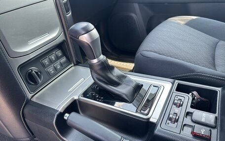 Toyota Land Cruiser Prado 150 рестайлинг 2, 2021 год, 6 250 000 рублей, 18 фотография