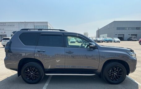 Toyota Land Cruiser Prado 150 рестайлинг 2, 2021 год, 6 250 000 рублей, 33 фотография