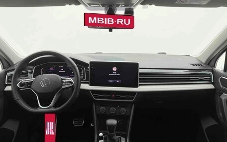 Volkswagen Tiguan II, 2022 год, 2 213 009 рублей, 7 фотография