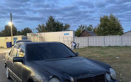 Mercedes-Benz E-Класс, 1995 год, 150 000 рублей, 2 фотография