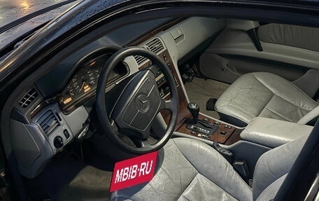 Mercedes-Benz E-Класс, 1995 год, 150 000 рублей, 8 фотография